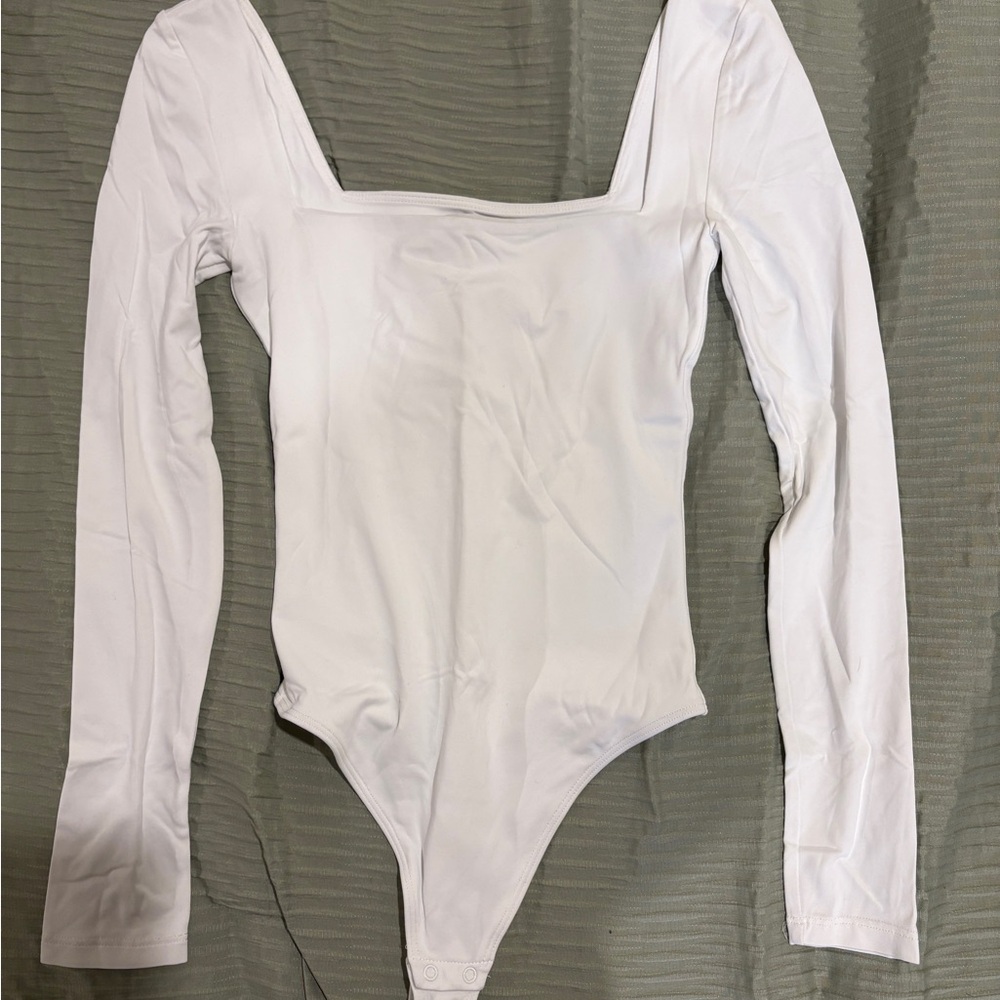 Aritzia Babaton White Long Sleeve Bodysuit